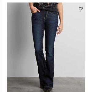 Buckle BKE Avery Flare Dark Wash Denim